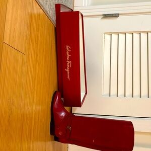 Red riding leather boots